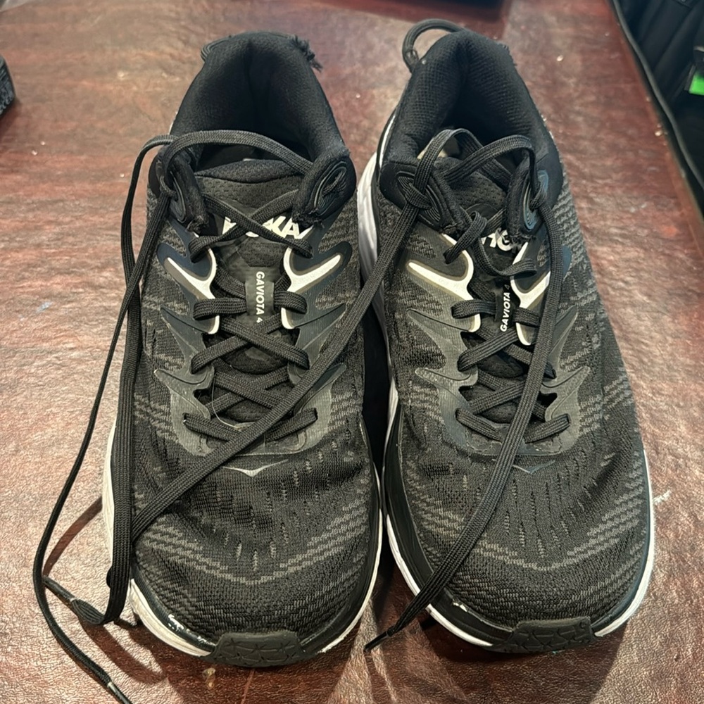 Men’s Hoka Gaviota 4 black sneakers. Lightly used. Size 9 2E (Wide)